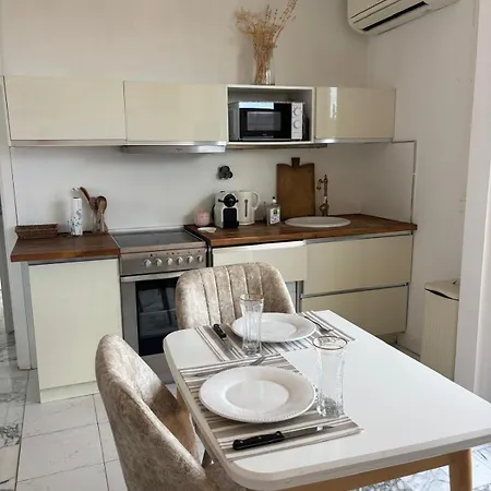 Cozy à 2 Pas De La Plage, Grande Terrasse Et Parking * Roquebrune-Cap-Martin