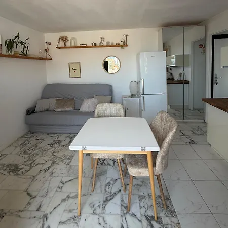 Cozy à 2 Pas De La Plage, Grande Terrasse Et Parking Apartamento *